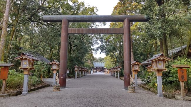 １２月に大阪から宮崎に行った時に、JR宮崎駅を中心に散策し、宮崎神宮、宮崎県護国神社、宮崎県庁等を巡りました。又、宮崎は食べ物もおいしいところです。