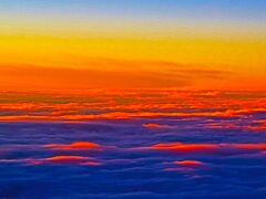 JAL934便-２　宮古⇒羽田　紀伊半島沖を通過　夕焼け空見て　☆雲の色形 変幻に＊興味津々