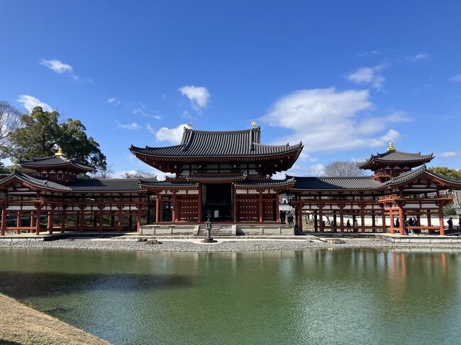 三連休最後の日に京都へ<br />冬の京都　いい天気　<br />平等院　宇治上神社　伏見稲荷　京都鉄道記念館と京都水族館を巡ってきました