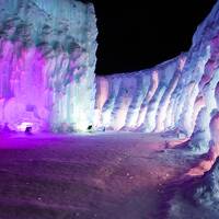冬の北海道　雪と氷の祭典②(千歳・支笏湖氷濤まつり　氷の美術館)