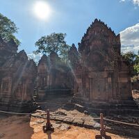 カンボジア５日目：望遠持ってバンテアイ・スレイへ