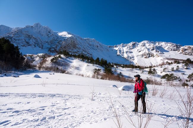 冬の猪苗代湖と喜多方ラーメンと裏磐梯でペンションに泊まり、イエローフォールへスノーハイク。