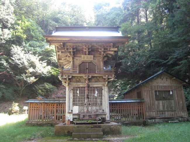 鹿教湯温泉に泊まった二日目は、塩田平へ。<br />そこから上田市に戻り帰宅しました。<br />思いもよらなかった塩野神社という素晴らしい神社に出会い、感動しました！<br />