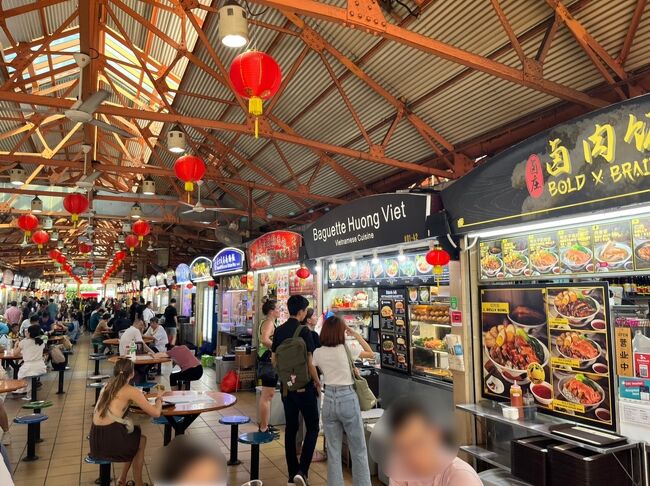 春休みを利用してインドネシアの世界遺産、ボロブドゥールとプランバナンを巡る旅へ。東京からジョグジャカルタへの直行便はないため(2024年3月現在)シンガポール経由で向かいます。深夜便なので寝てる間に着いて楽ちん^_^<br /><br />アマンジオにて3泊して、二つの世界遺産を堪能します!<br /><br />【3/19往路】<br />22:55 羽田空港→<br />05:15 シンガポールチャンギ空港<br /><br />07:25 シンガポールチャンギ空港→<br />09:00 インドネシアジョグジャカルタ空港<br /><br />【3/20-3/22】<br />Amanjiwo 宿泊<br /><br />【3/23復路】<br />09:50 インドネシアジョグジャカルタ空港→<br />13:20 シンガポールチャンギ空港<br /><br />乗り継ぎが10時間近くあるため、シンガポール観光<br /><br />22:45 シンガポールチャンギ空港→<br />06:20 羽田空港