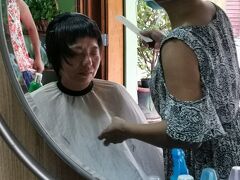 2022年7-9月　タイ旅2022夏#69 (タイ再入国6日目・ローカル美容院で髪の毛切ってみる)