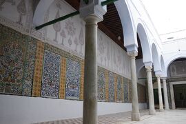 カルタゴとサハラ砂漠のチュニジア　２ （ケロアンのグランド・モスクとシディ・サハブ霊廟）