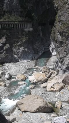 布洛湾吊橋