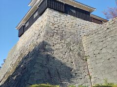 道後温泉と松山城と石手寺に行きました