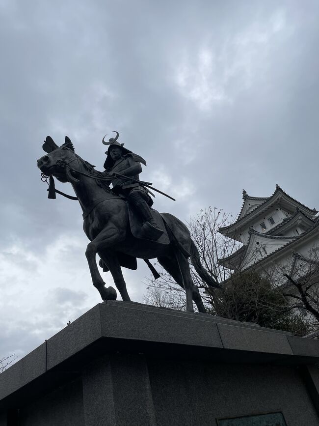 岐阜養老わくわく旅行の後編となります。<br /><br />養老の滝近くの　滝元館　遊季の里で一泊し<br />翌日　養老エリアを散策し、<br />　養老駅に戻って来ました。<br /><br />そして、次のお宿の送迎バスに　またまた<br />ひとりで乗り込みます！<br /><br />では、行って参ります。