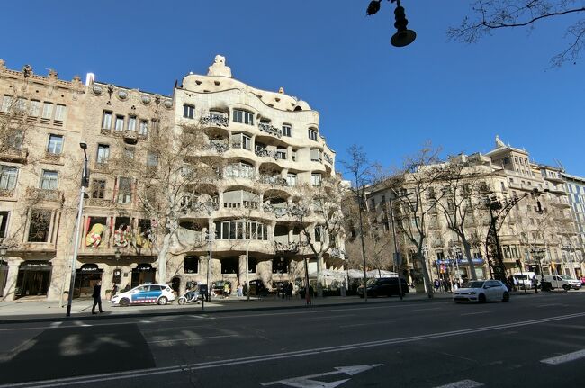 バルセロナに着いてホテルにチェックイン後<br />街を歩いてみました(^^♪