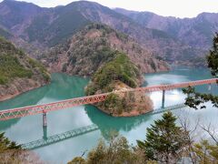 絶景秘境駅!!   湖に浮かぶ奥大井湖上駅