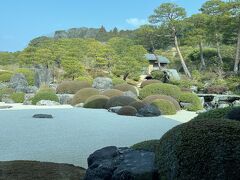 晴天の足立美術館