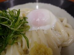 20240331 北千住 日曜日出勤前に、東口のあたらしいうどん屋さん、いぶきで釜玉すする。