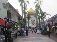 シンガポール　「行った所・見た所」　ブギスにあるサルタン・モスクやショッピンモール内を散策