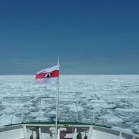 オホーツクの流氷と地元グルメを味わう道東の旅　後編　サービス満点の流氷見物！層雲峡観光ホテルでおくつろぎ！モルメン？食べて帰路へ　