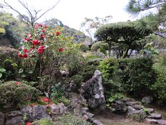 志布志麓散策 志布志城跡 平山氏庭園 天水家庭園 鳥濱氏庭園 ウラカフェ オマケの巨大カブトムシ像