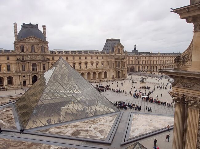 エジプト縦断＆パリ・アムステルダム・マドリード美術館巡りの、16泊18日に渡る旅行記です。<br /><br />パリ最終日は、ルーブル美術館を駆け足で周りました。