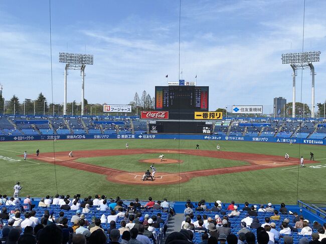 野球シーズンが始まりました。<br />先月は甲子園にセンバツ高校野球を観に行きましたが、この日は神宮球場に東京六大学野球を観に行きました。