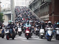 ３泊５日台湾１人旅 ［７］台北で見たかったバイクの滝、あとは定番の場所などを散策しました