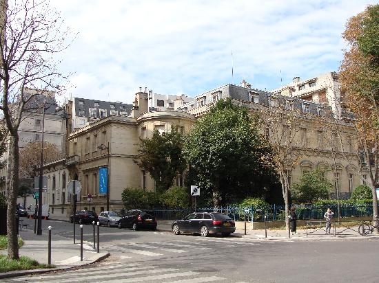 美術館展巡り：以前来日した「パリ・マルモッタン・モネ美術館展」を鑑賞します。今後のパリ旅行時には、ぜひ訪問したい美術館の一つです。<br /><br />＃2024年10月～「モネ 　睡蓮のとき　展」（国立西洋美術館）開催予定です。　　今時点、出展作品は未定。<br /><br />過去のマルモッタン美術館展<br />♯2015年「マルモッタン・モネ美術館所蔵のモネ展」（都美術館）で来日<br />♯2004年「パリ／マルモッタン美術館展　モネとモリゾ ルアール・コレクション」（都美術館）で開催<br />　　<br />絵画掲載について<br />１．当美術館所蔵のモネ作品を制作年代順に。<br />　　日本で開催された企画展への出品作品は、その開催年を付記<br />２．続いて、ベルト・モリゾ作品<br />　　日本で開催された企画展への出品作品は、その開催年を付記<br />３．当美術館所蔵のモネ、モリゾを除く、その他画家の主要作品は、画家の50音順に掲載<br />　　日本で開催された企画展への出品作品は、その開催年を付記<br /><br />2024年分は、秋に情報追加します。<br />