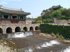 初夏の韓国歴史紀行（１）　陽光溢れる世界遺産の水原華城
