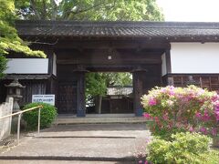 名張藤堂家の太鼓門。門にもいろいろ格式があるようです。