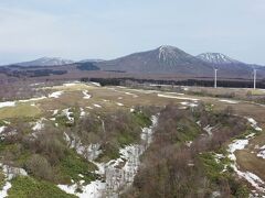 4月でも雪が残る青森、岩手、秋田の県境の絶景　空からの絶景
