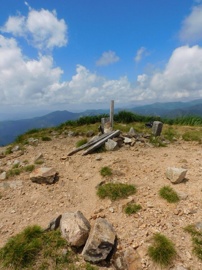 夏の祝瓶山登山