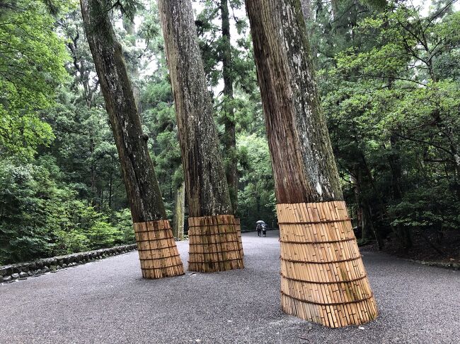 金曜日、有給休暇をとって伊勢神宮を参拝してから、所用で名古屋に宿泊。土曜日は午前中に帰宅しました。