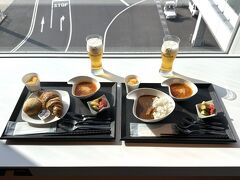 ANAビジネスクラスで行くNY②羽田空港第2ターミナル（国際線）『パワーラウンジプレミアム』のオーダーメニュー♪免税店＆グルメ＆フードコート