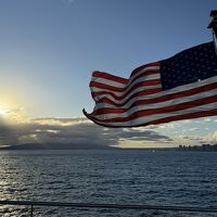 【ハワイ】壁画アートで有名なカカアコでランチ＆夜はカジュアルな雰囲気で楽しめるサンセットクルーズでディナー