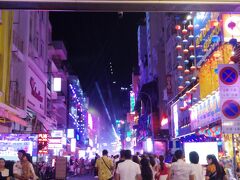 買って食べて歩いたホーチミン女子旅【3】1日目ー③　ニューワールドサイゴンホテル　クラブラウンジ　ブイビエン通り