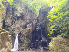 山乗渓谷で流しそうめん