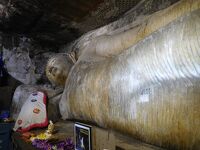 2024夏旅、インド洋に浮かぶ光輝く島・スリランカへ（３）～世界遺産ダンブッラの仏教石窟寺院～