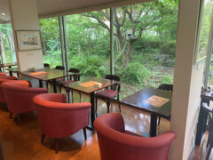 国道美術館と森のカフェ