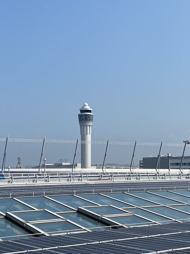 Aichi Sky Expo展示ホールAでのライブ鑑賞のために、セントレアに行きました。<br />台風10号の影響で1週間延期になりました。<br />5年振りのセントレアを満喫するため、LUXURY FLIGHTのフライトシュミレーターを予約しました。<br />