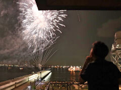 お気に入りのインターコンチネンタルpier8！最後の宿泊になるのか…コーナースイートルーム編♪花火＆ダイバーイマーシブアリーナ＆ゆっこさん