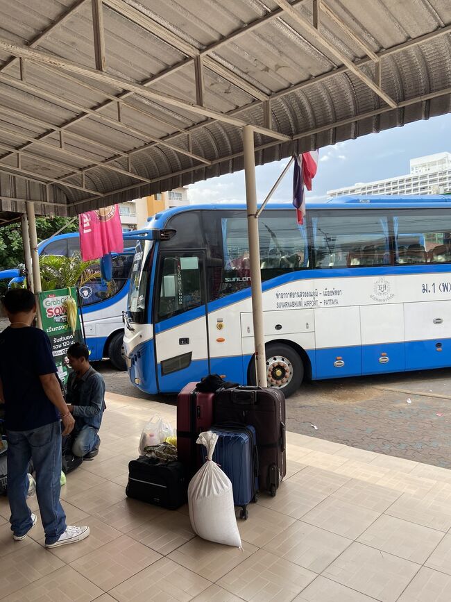 パタヤからバスでバンコクの空港へ行き日本へ帰ります。旅行が終わるのは早いですね~。ブルネイ2日→パタヤ4日はとても楽しかった。<br />途中トランジットで再びブルネイに入国しインド料理を食べました。昨年行ったインド料理店の人や水屋さん人覚えていてくれました。