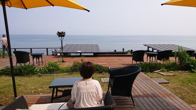 4日目は旭川から高速で南下し白老 ウポポイ民族共生象徴空間を目指します。 アイヌ文化を体験できました。<br />海の別邸 ふる川に早めにチェックインをして、海を見ながらゆったりできました。5日目は千歳空港から帰路につきました。<br />久しぶりの北海道でしたが、花にはベストシーズンで大満足しました。