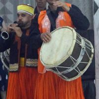 JTB旅物語　美しきチュニジア（5）マトマタの洞窟ホテルのバーでビールを飲みながら夕日を眺め、ベルベルの伝統音楽を楽しむ。