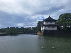 秋風を感じながら水のある風景と日本の野球の歴史を歩いて巡る