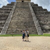 雨期のメキシコ旅行、カンクン空港降りたら大雨、ホテルへ着いても大雨、観光地行く途中も大雨