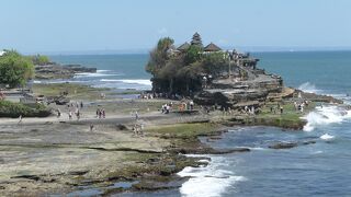 お盆のバリで渋滞にハマる中年夫婦旅　４