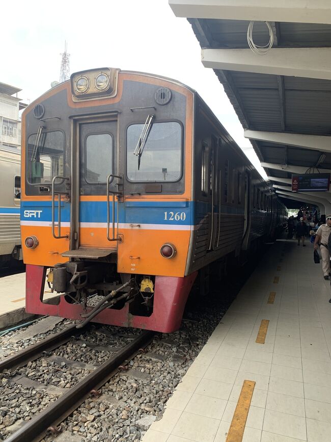 今日は鉄子(乗り鉄)の日です。タイ国鉄でメークロンまで行ってきました。自力で行かれる方のお力になれば、幸いです。