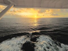 2024 日本一周クルーズ　３. 終日航海、太平洋を北上中（クルーズ２日目）