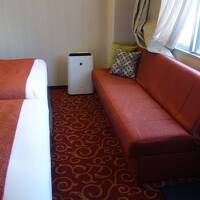 奈良のお宿は駅近く。三条の街歩きに便利です。