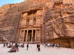 神秘のペトラ遺跡