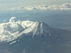 ②マダムの暮らすように旅する福岡　12月編　1日目の２　ANA機内　