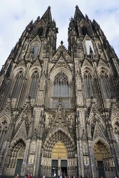 ヨーロッパ6か国10日間 家族で鉄道の旅 ⑥ケルンに立ち寄り、寝台列車に乗るはずが運休...