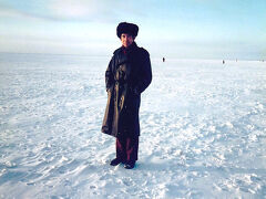 シベリア鉄道の車窓から＝35年前の真冬の冒険 ⑬　氷結したバルト海の上を歩く